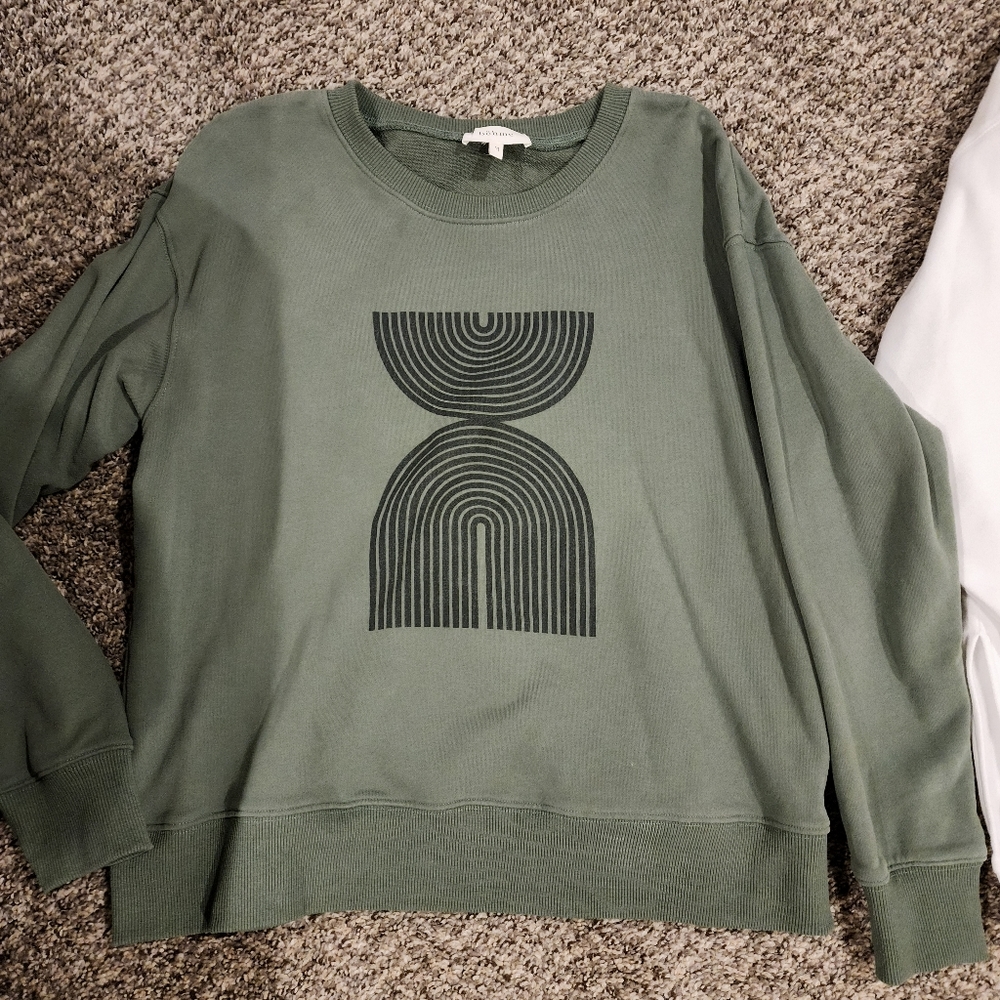 Graphic pullover